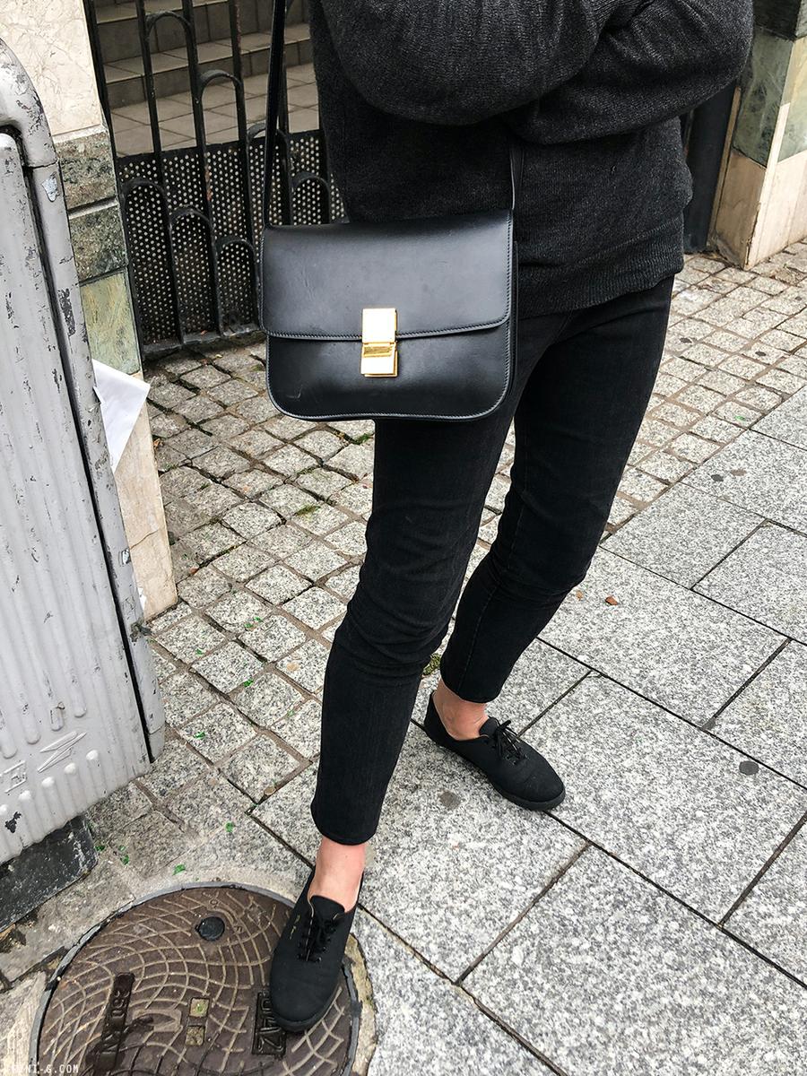 Trini | the Row leggings The Row sneakers