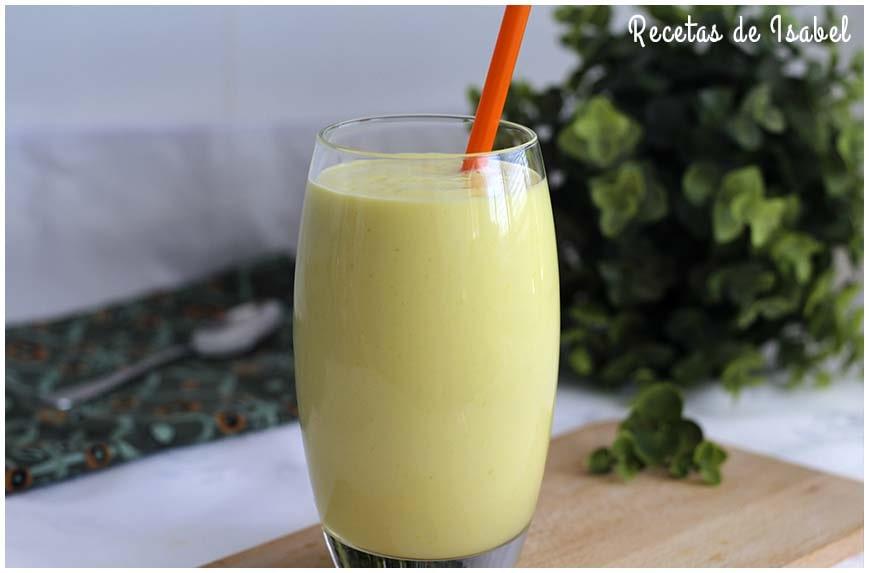 Batido de mango y yogur rápido y fácil