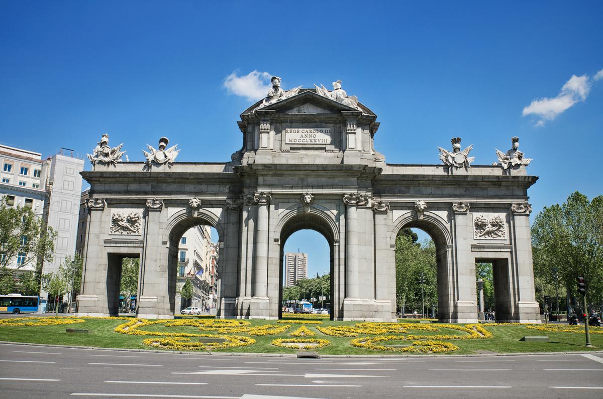 Puerta de Alcala, que ver y hacer en Madrid