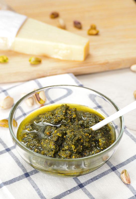 como hacer salsa de pesto casera en batidora