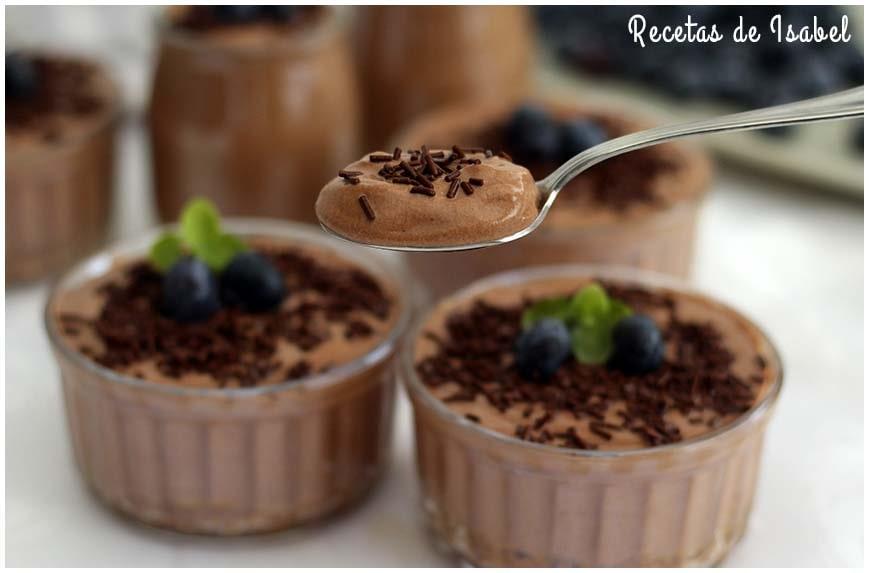 Cheesecake en vasitos con sabor a chocolate