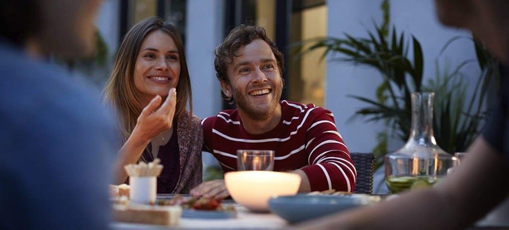 guia philips hue, Reseña 2019 de Philips Hue, Qué es Philips Hue, Philips Hue, Philips Hue Lucca, Philips Hue Turaco, Bombillas Philips Hue, Philips Hue Colour Ambiance Starter Kit, Philips Hue Starter Kit, Domotica store, Iluminación inteligente, iluminacion domotica