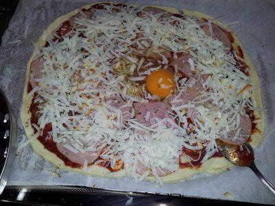 Pizza con masa comprada (7)