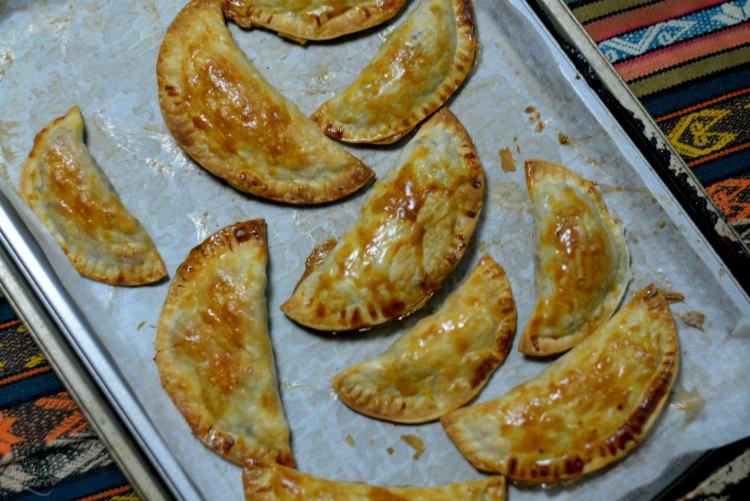 Empanadillas caseras de carne picada y de queso