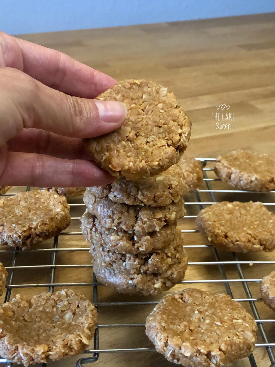 Galletas SIN HORNO de mantequilla de cacahuete y coco