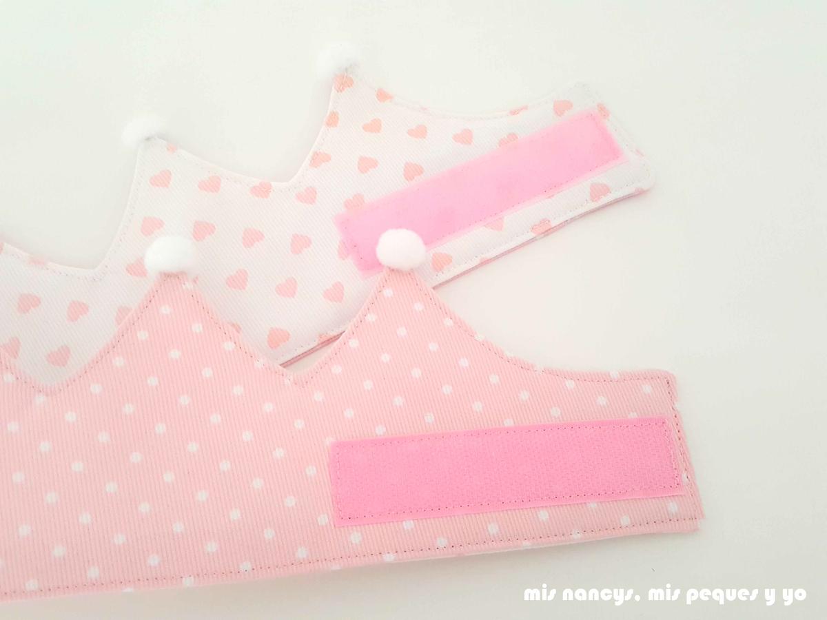 mis nancys, mis peques y yo, corona de cumpleaños de tela, corona con velcro adaptable