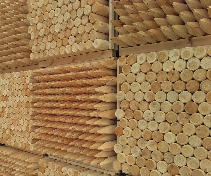 Cómo construir tu propia mesa de trabajo con tablas de madera. 