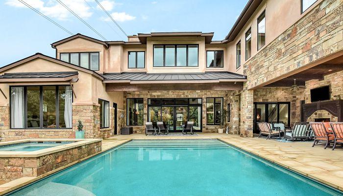 Elite On Lake Austin