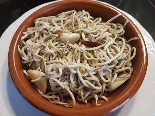 angulas sucedáneas al ajillo