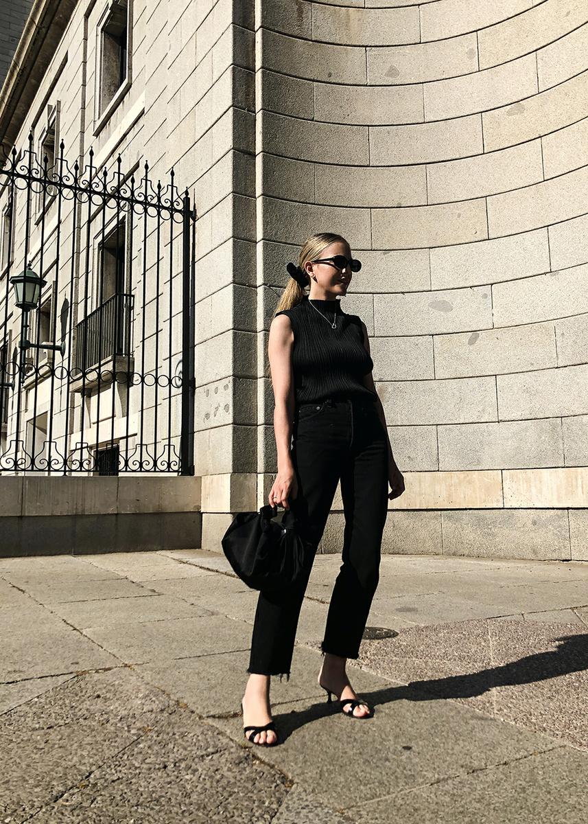 Trini | Pleats Please Issey Miyake top Levis jeans