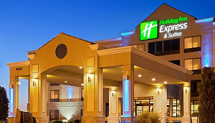 Holiday Inn Express Hotel & Suites