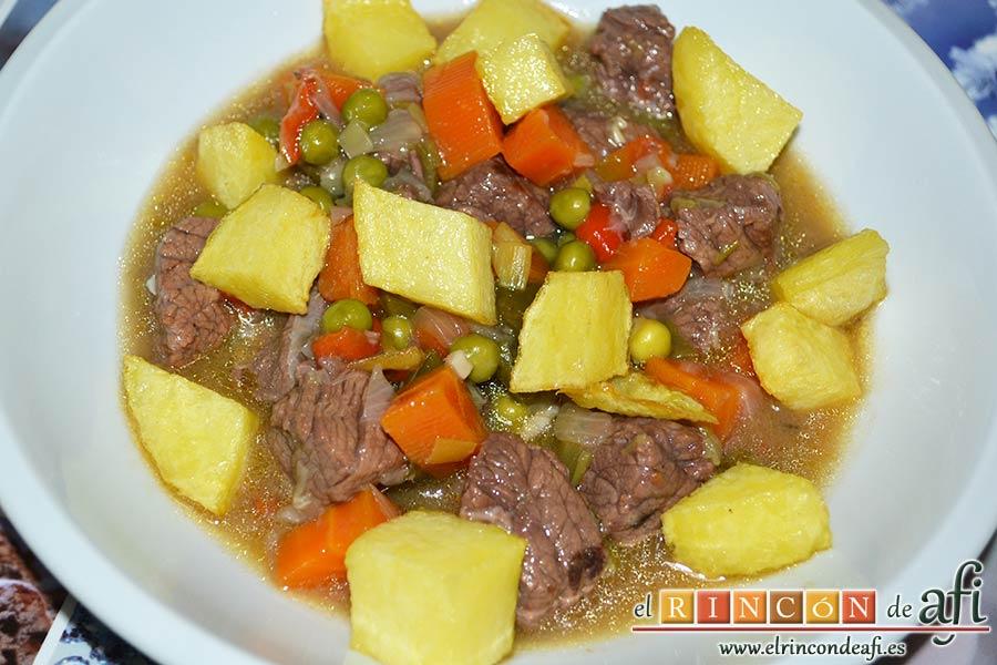 Estofado de ternera otoñal, sugerencia de presentación