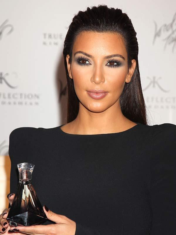 Peinados con pelo suelto laterales hacia atrás