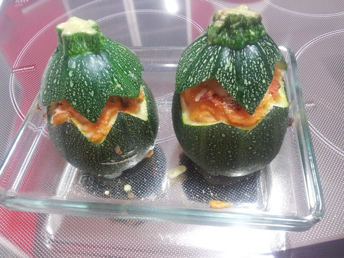 Calabacines redondos rellenos