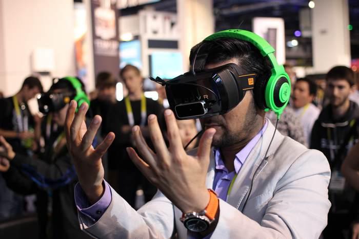 Realidad Aumentada vs. Realidad Virtual: La realidad aumentada tiene la ventaja ahora mismo sobre la realidad virtual, pero queda una pregunta: ¿En qué se diferencian estas dos tecnologías? Hablemos aquí.