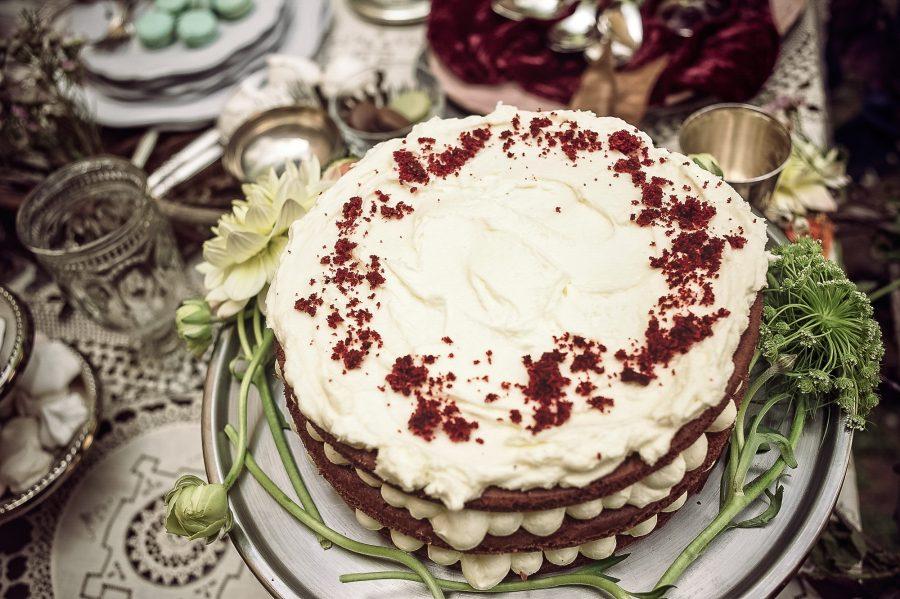 mesa de boda, decoración de mesa, banquete de boda, romántica, texturas, lujo, vintage, decadencia, detalles, deco, vajilla, delicatessen, flor, red vevelt, pasteleria
