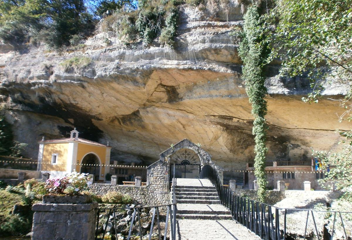 Santuario de la Virgen de la Cueva