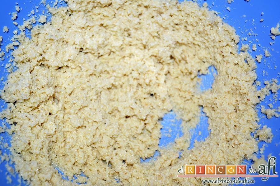 Tarta de pera y crema frangipane, batir hasta obtener una masa pálida