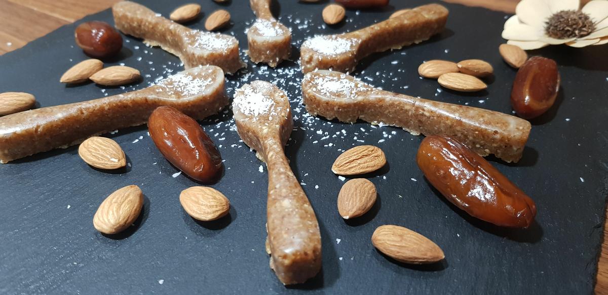 Snack saludable de coco y almendra. Sin azúcar