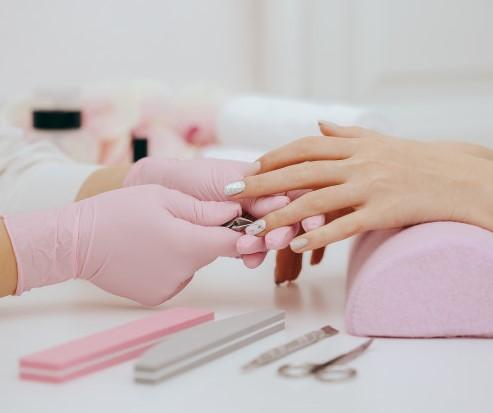 Cómo hacer crecer las uñas