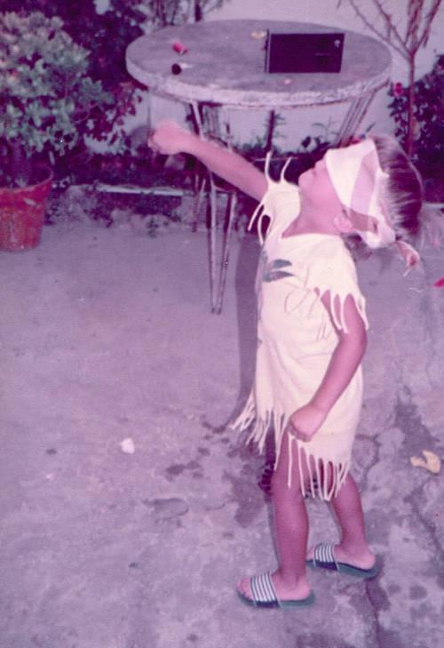 Foto de niña inspiración poncho crochet