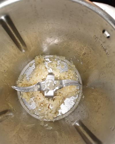 Fussili con salsa Alfredo vegana