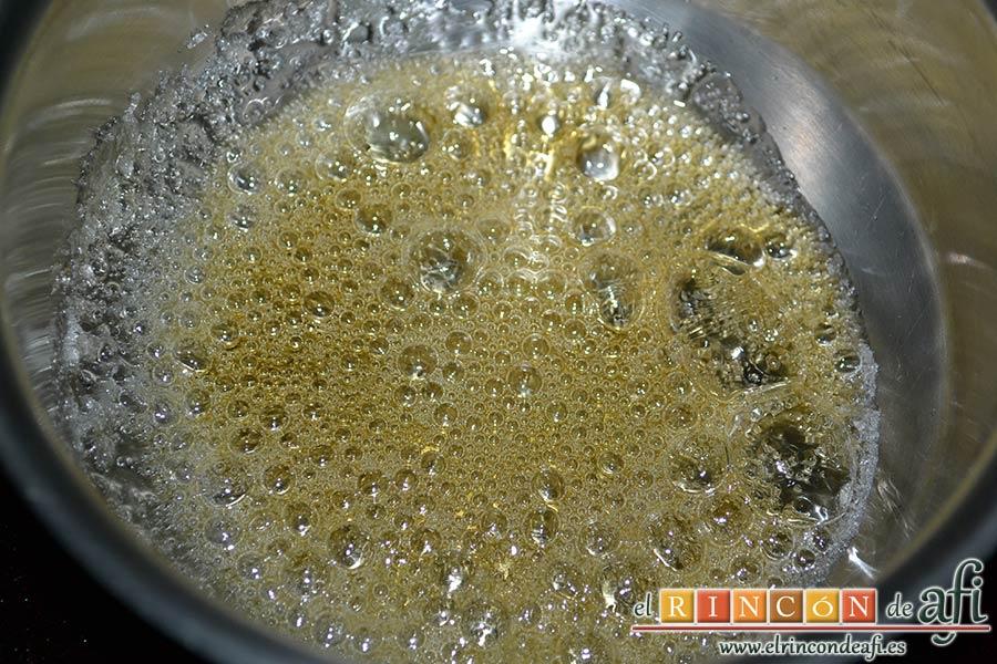 Salsa de mango, retirar del fuego cuando tome un color dorado