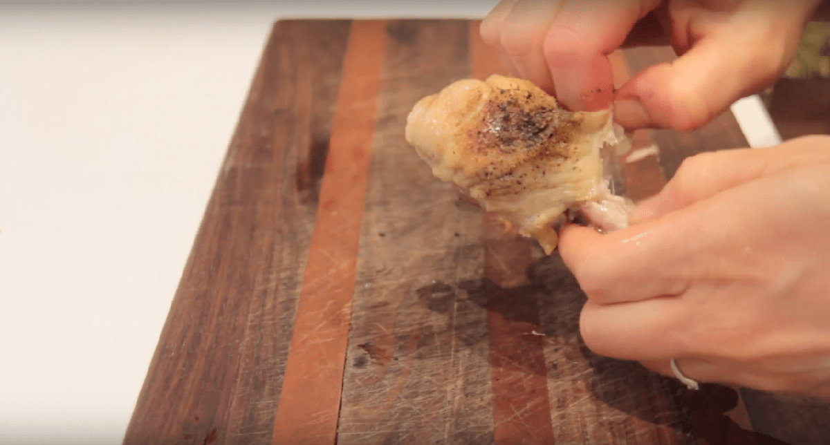 cómo dar y servir muslos de pollo a bebés baby led weaning