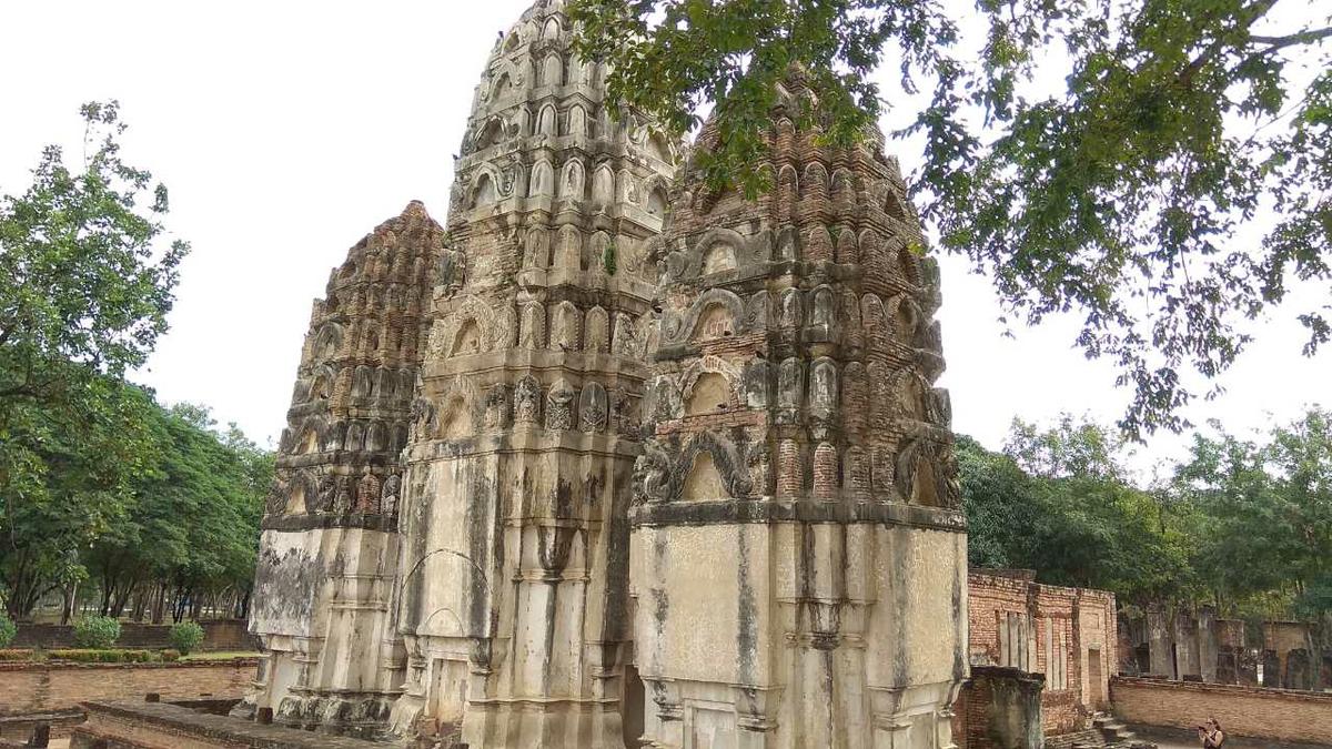 Wat Si Sawai, Sukhothai