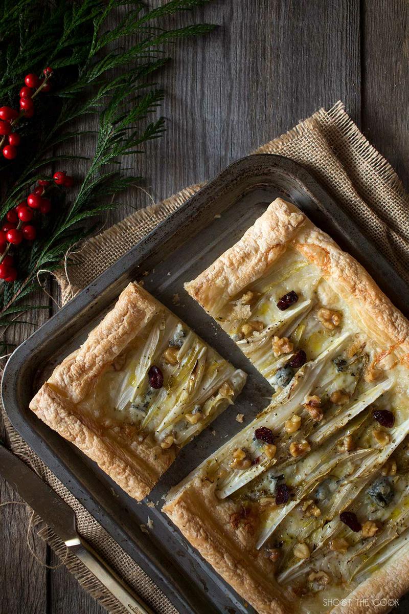 hojaldre de endivias y queso gorgonzola