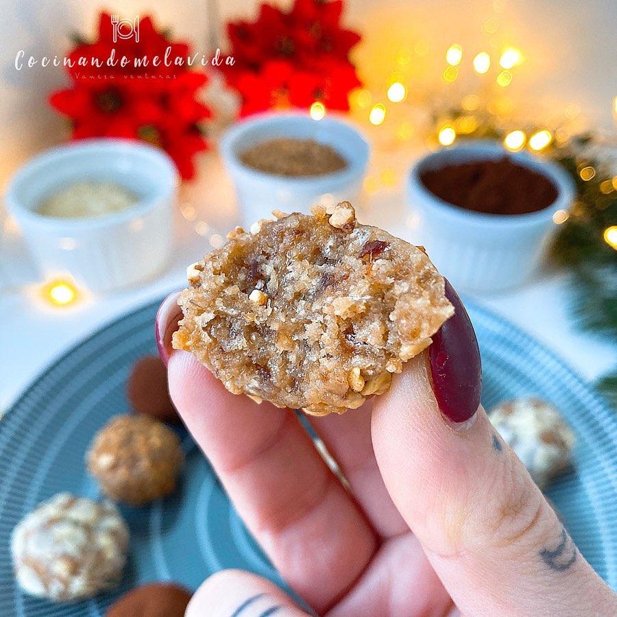 BOLITAS DE ANACARDO NAVIDEÑAS