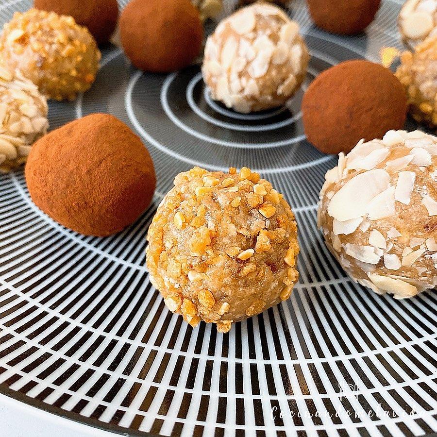 BOLITAS DE ANACARDO NAVIDEÑAS