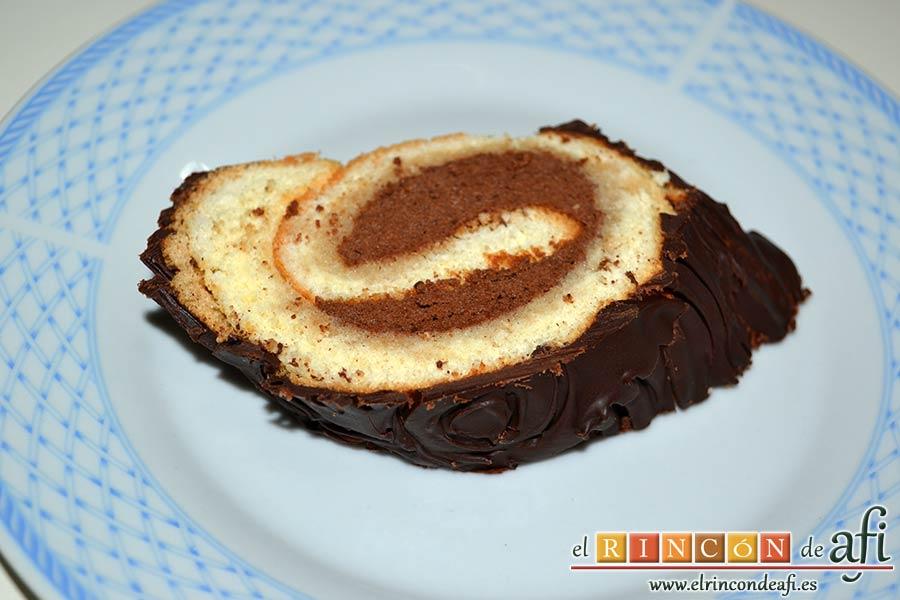 Tronco de Navidad relleno de trufa, sugerencia de presentación