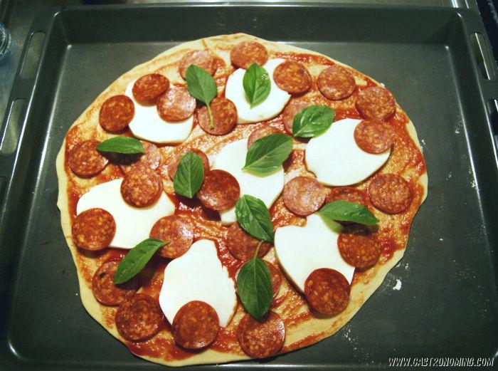 Pizza cláscia de pepperoni