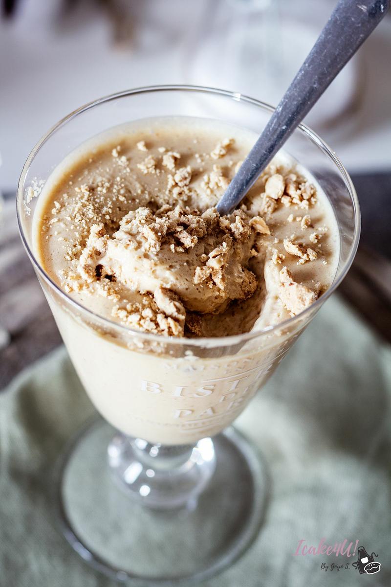 Mousse de Turrón con Amaretto