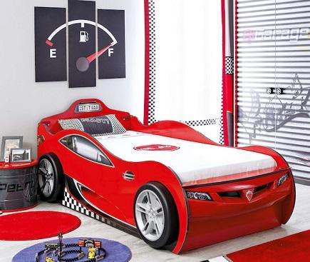 cama con forma de coche