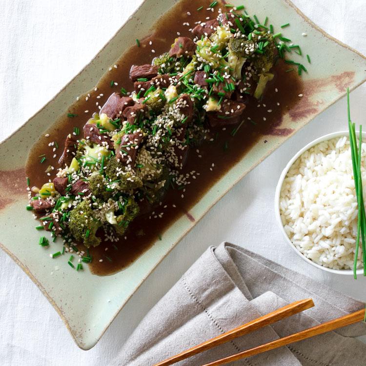 Receta de beef broccoli casero, versión ligera, fácil y saludable del platillo chino
