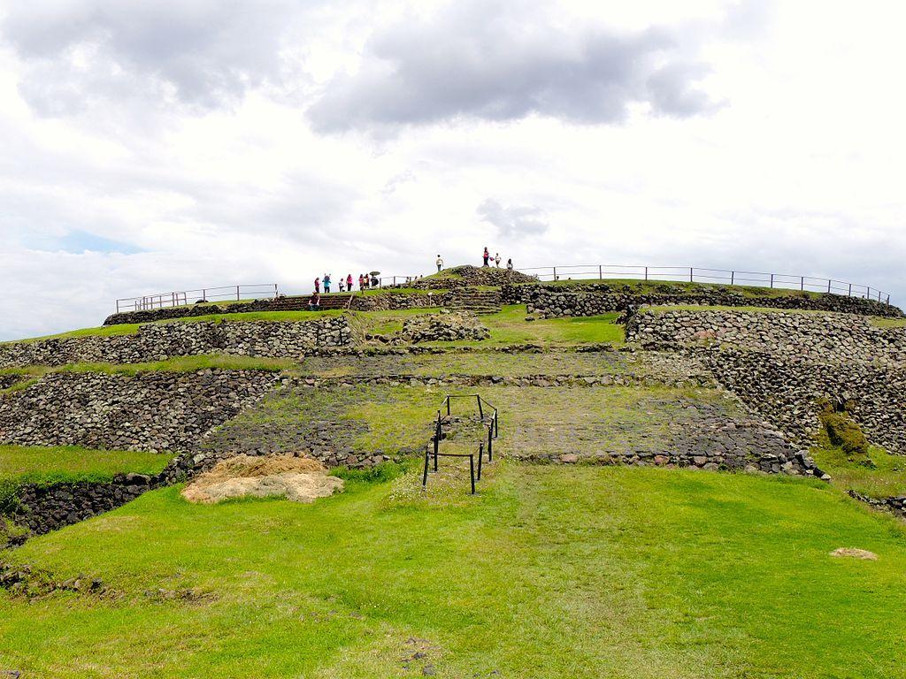 Pirámide de Cuicuilco vista por frente
