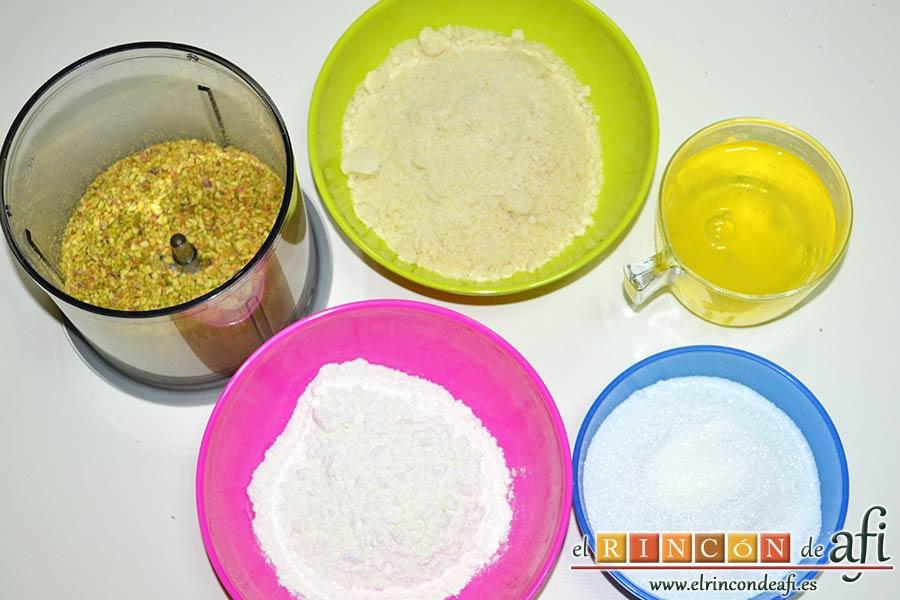 Financiers de frambuesas y pistachos, preparar los demás ingredientes