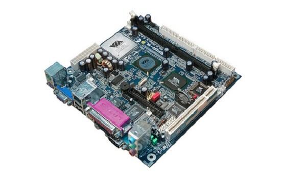 Cómo funciona una placa baseUsted probablemente ha oído hablar de una placa base y sabe lo que es, pero ¿realmente sabe cómo funciona? He aquí una mirada en profundidad a lo que es una placa madre y cómo funciona.