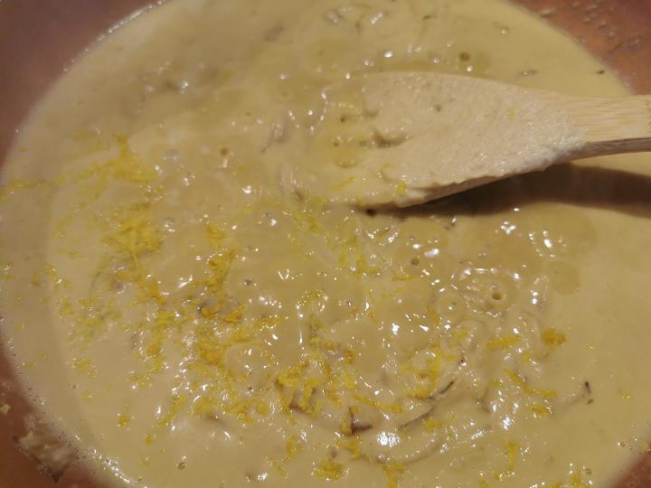 Pasta con salsa de hummus