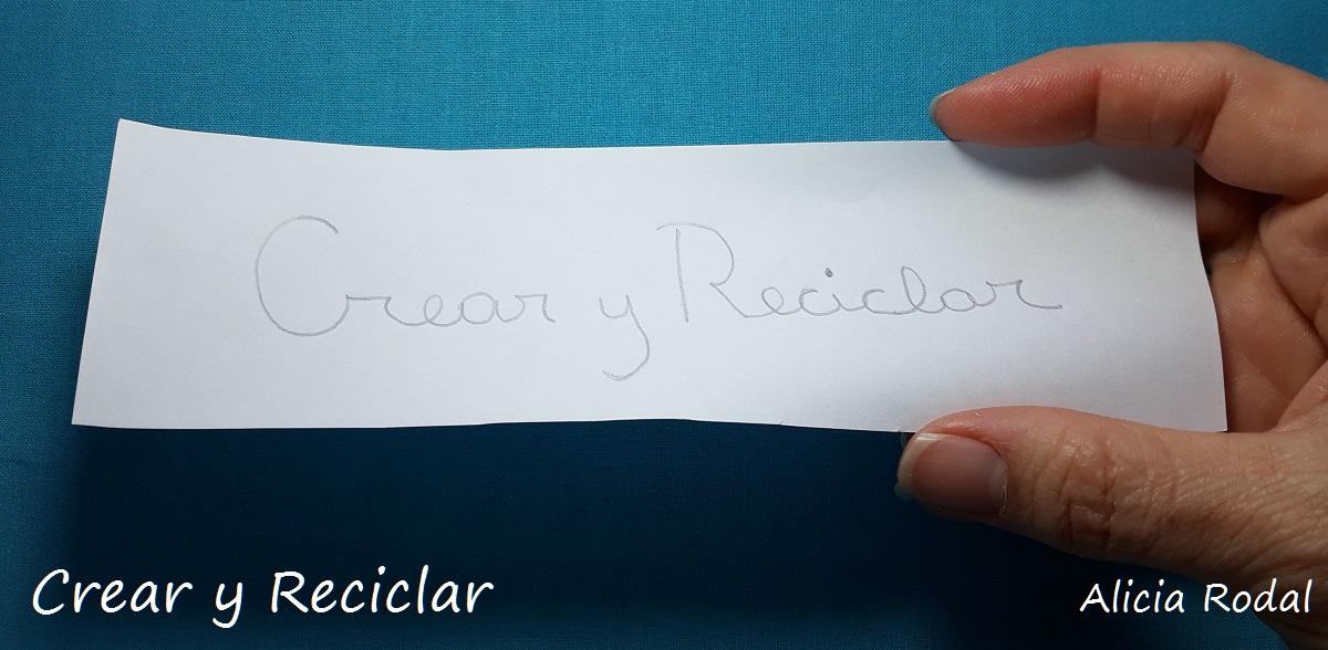 Ideas para decorar tu ropa. En este tutorial te muestro ideas para personalizar prendas de vestir con material reciclado y fácil. 