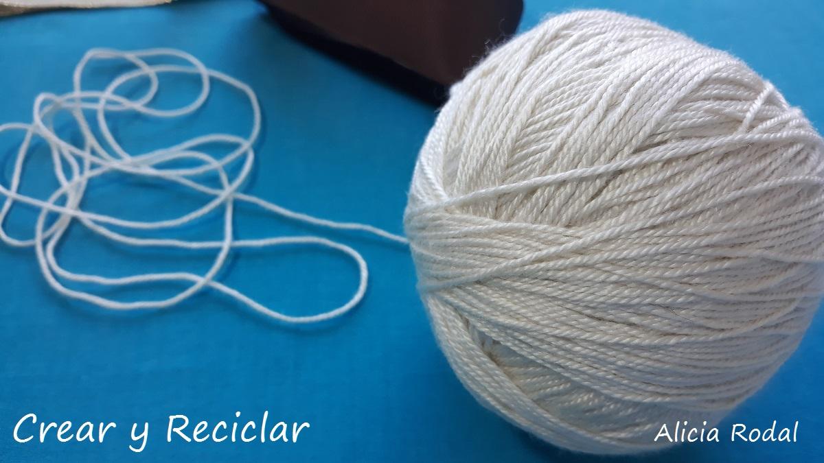 Ideas para decorar tu ropa. En este tutorial te muestro ideas para personalizar prendas de vestir con material reciclado y fácil. 