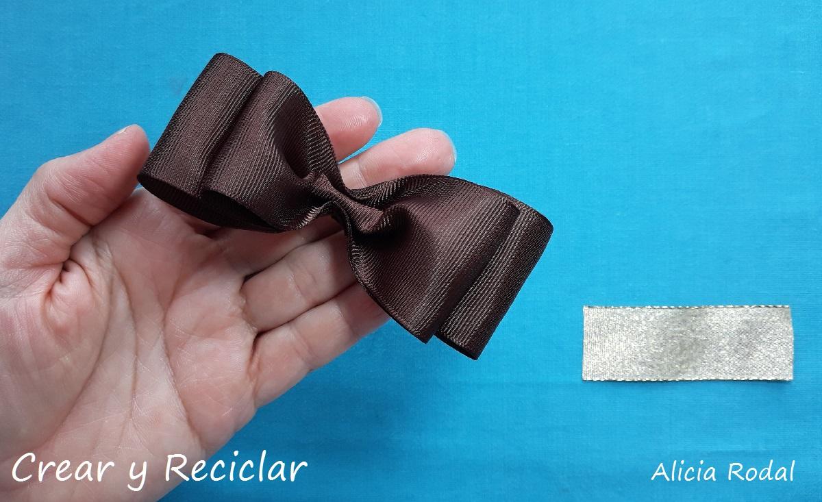 Ideas para decorar tu ropa. En este tutorial te muestro ideas para personalizar prendas de vestir con material reciclado y fácil. 