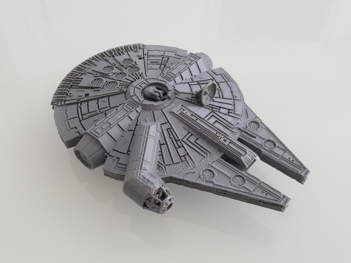 Star Wars Millenium Falcon