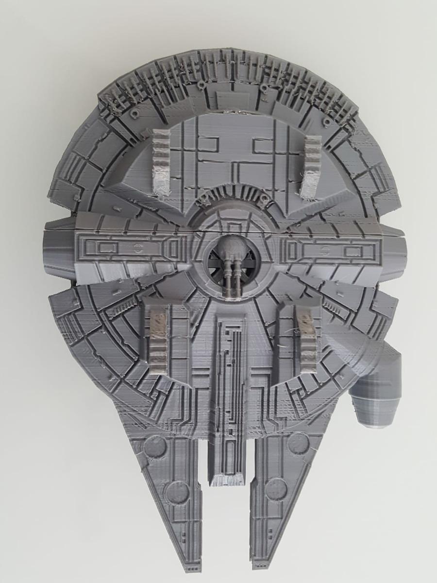 Star Wars Millenium Falcon