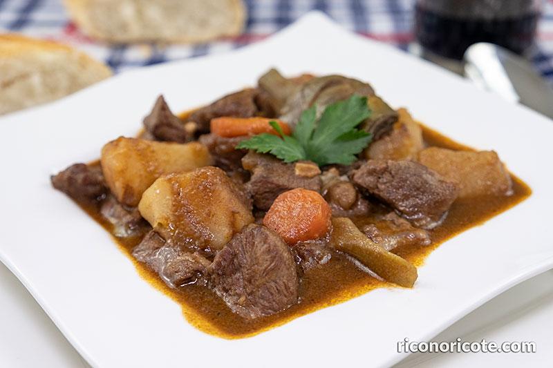 Estofado de ternera con patatas