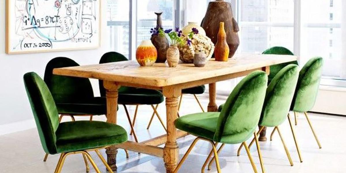 Mesa grande en comedor original