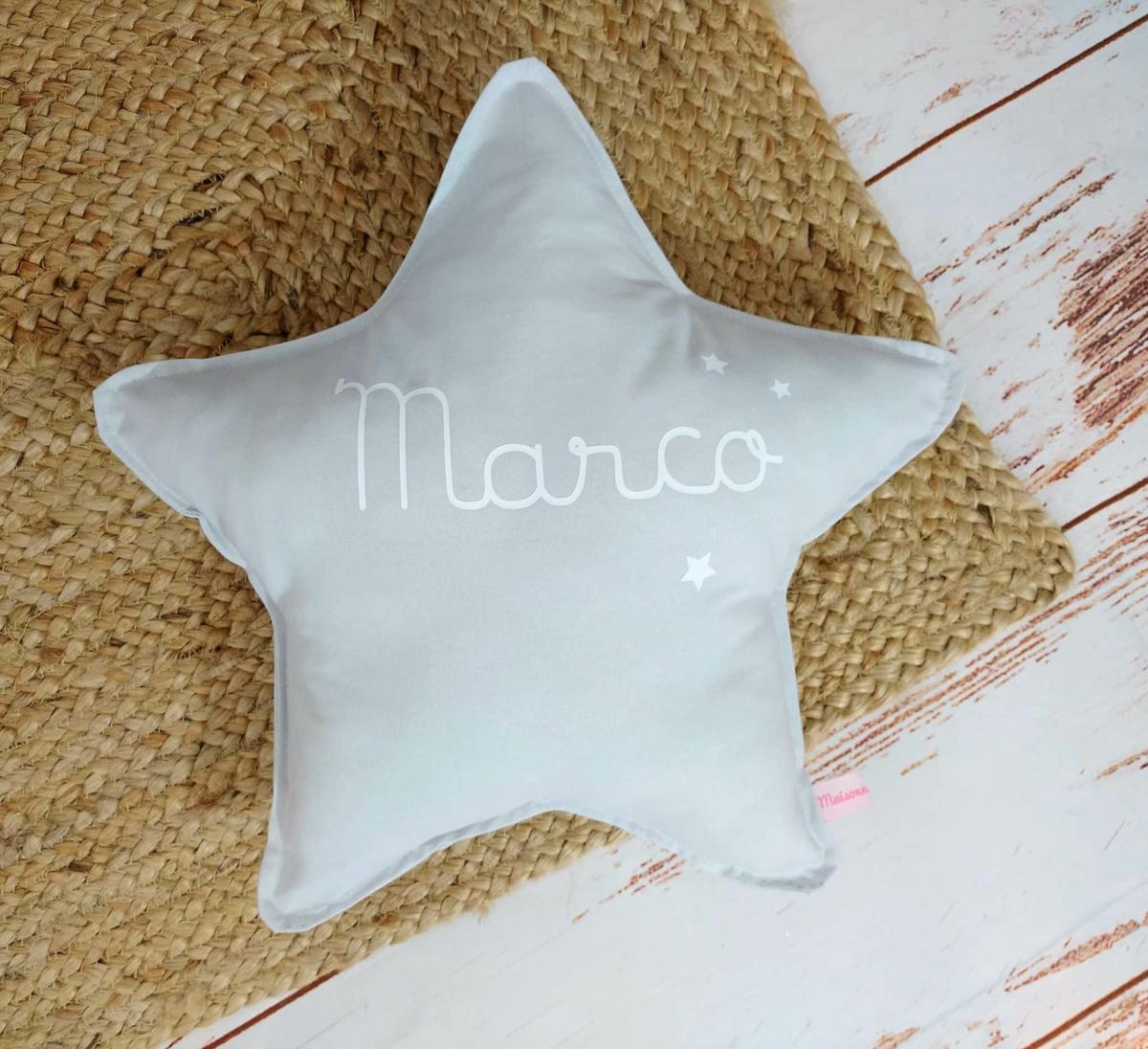 ideas para regalar en Navidad cojín personalizado