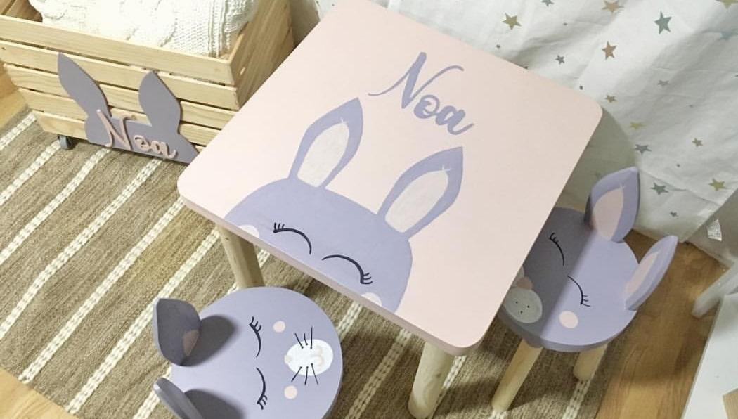 ideas para regalar en Navidad sillas y mesa infantil